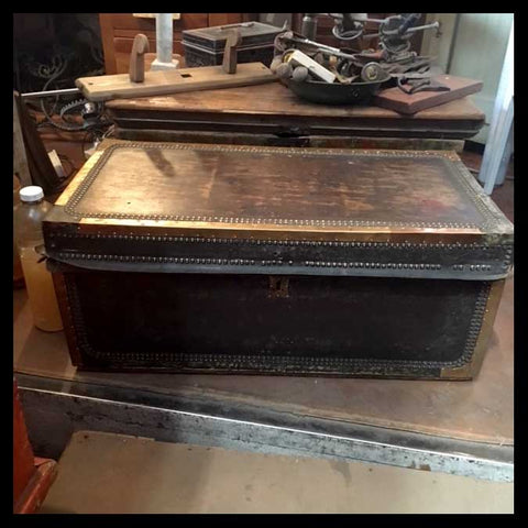 II.1220 BAÚL DE ALCANFOR