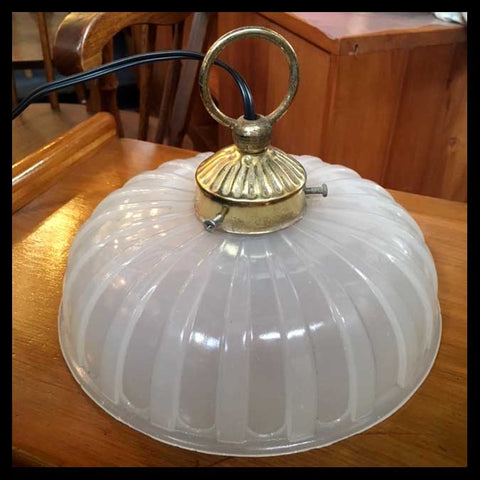 II.1223 LÁMPARA COLGANTE DE OPALINA