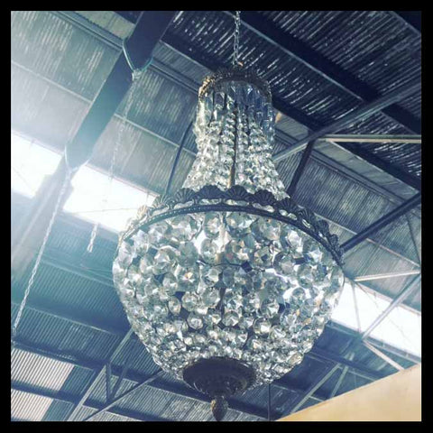 II.1228 LÁMPARA DE CRISTAL Y BRONCE