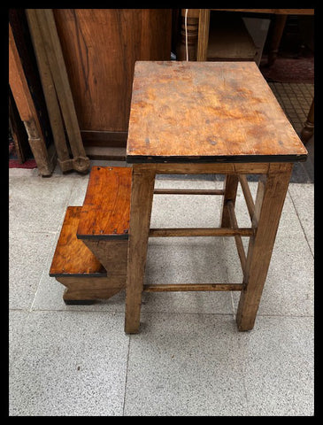 I.2970  PISO ESCALERA