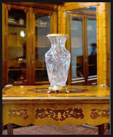 II.2310 FLORERO DE CRISTAL