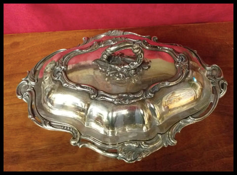 II.2900  GUISERA TRES PIEZAS