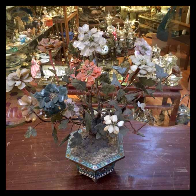 II.1294 ARBOLITO DE PIEDRA DURA