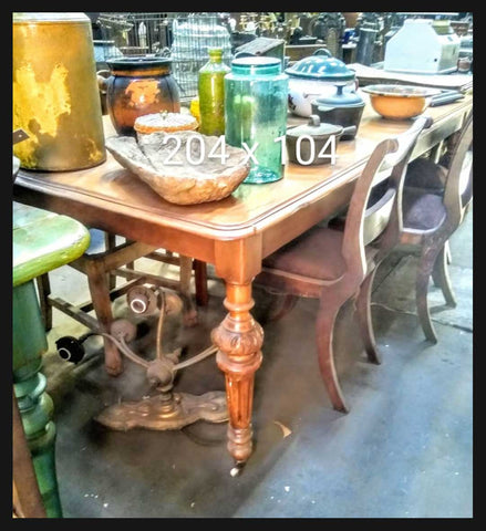 I.1776 MESA PATAS TALLADAS