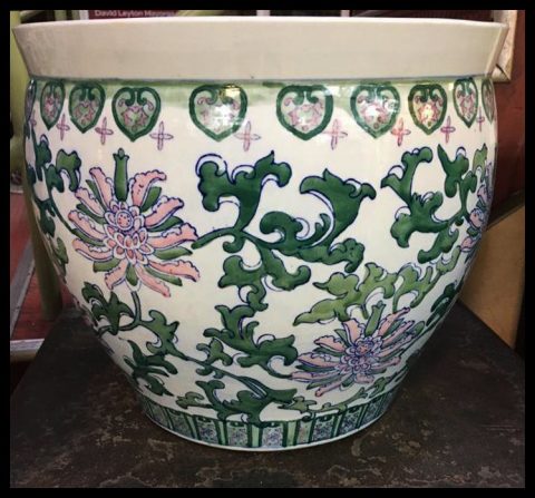 II.2919   MACETAS DE CERÁMICA PINTADAS A MANO