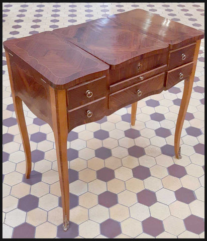 I.1864 TOCADOR PATAS CABRIOLÉ