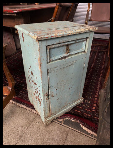 I.3076   VELADOR CELESTE