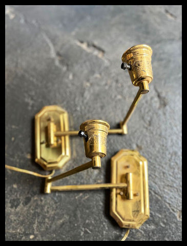 II.3543 PAR DE APLIQUÉS DE BRONCE DE MURO