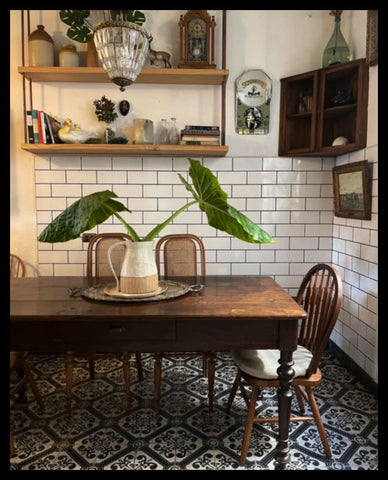 I.3848 MESA CHILENA CON CAJÓN