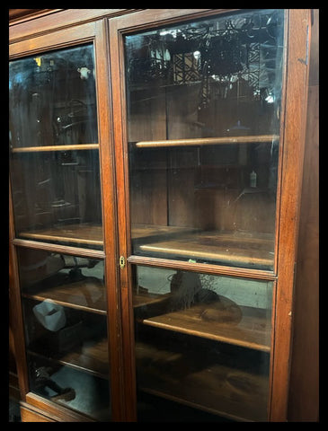 I.3851 VITRINA DE MADERA