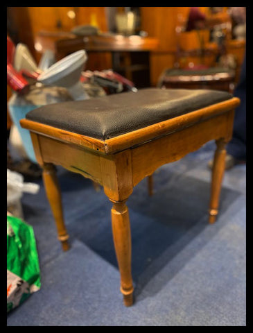 I.3119   PISO DE PIANO