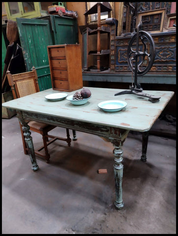 I.4022 MESA CHILENA PATINADA