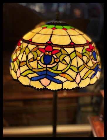 II.2983   LÁMPARA DE PIE