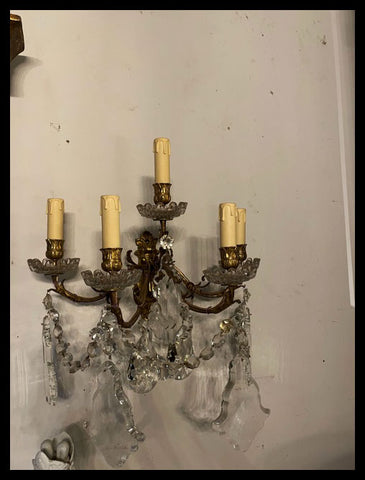 II.2996   PAR DE APLIQUÉS DE BRONCE Y CRISTAL