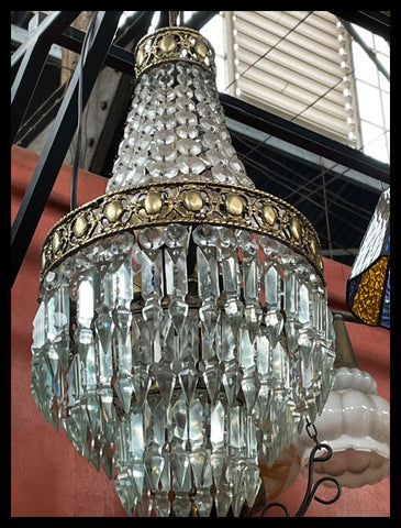 II.3030   LÁMPARA MÁS GRANDE DE BROINCE Y LANCETAS DE CRISTAL