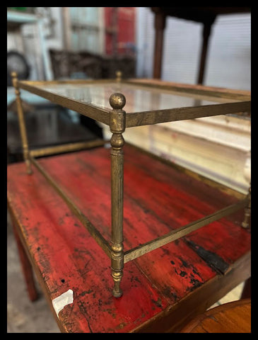 I.3863 MESA DE CENTRO DE BRONCE Y VIDRIO