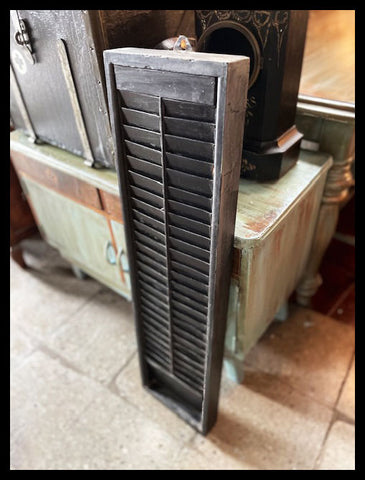 II.3034   2 TARJETEROS DE FIERRO