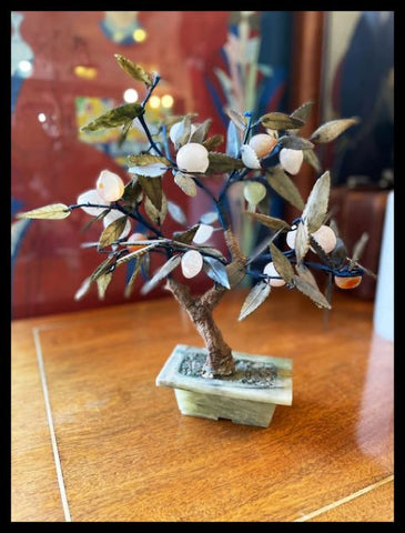 II.3040   ARBOLITO DE PIEDRA DURA