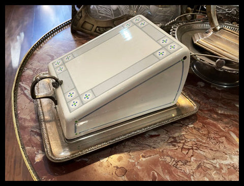 II.3041   QUESERA ART DECO