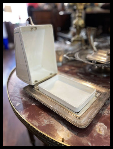 II.3041   QUESERA ART DECO