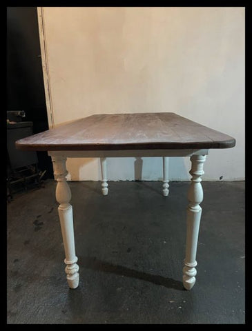 I.3216   MESA CHILENA PATAS PATINADAS BLANCAS 160X80