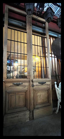 II.3407 PAR DE PUERTAS DE MADERA Y FIERRO