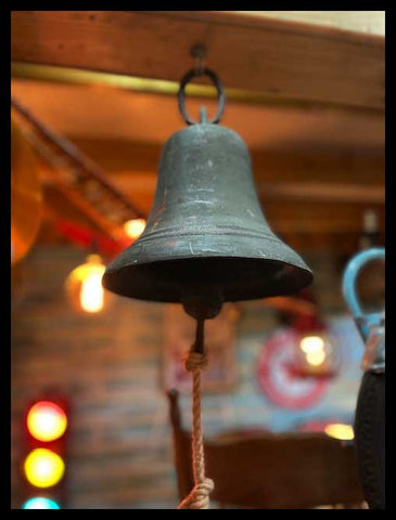 II.3097   CAMPANA DE BRONCE