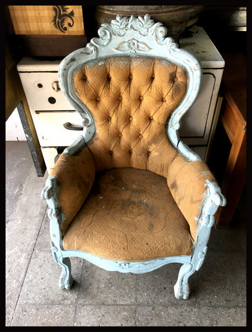 I.1752 SITIALES CAPITONÉ