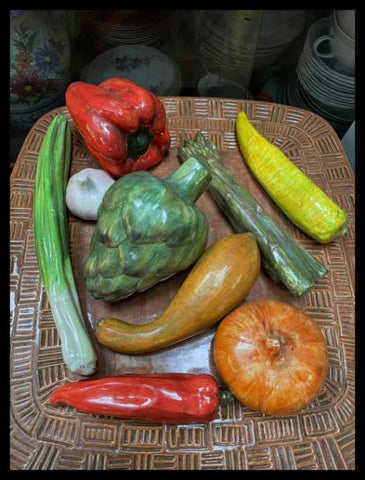 II.3108   FRUTAS DE CERÁMICA