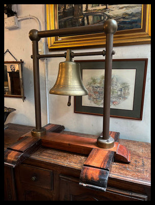 POST SUENAN LAS CAMPANAS