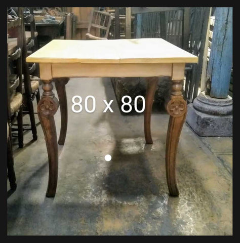 I.1781 MESA CUADRADA CUBIERTA BLANCA