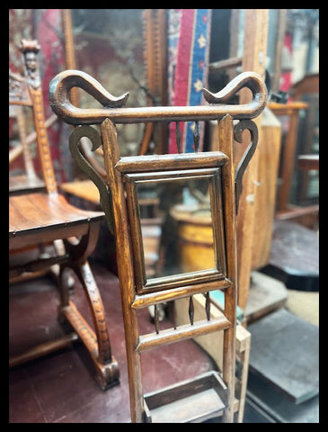 I.4039 ANTIGUO VANITORIO