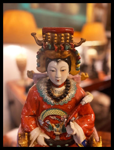 II.3561 CHINA DE PORCELANA