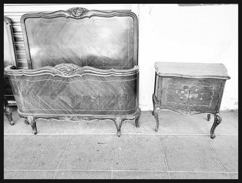 I.1894 JUEGO DE DOS CAMAS Y DOS VELADORES LUIS XV