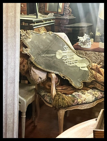 II.3562 ESPEJO DE MURO