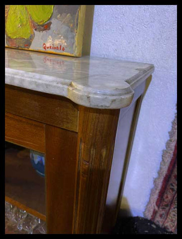 I.3339  ALACENA CON CUBIERTA DE MÁRMOL