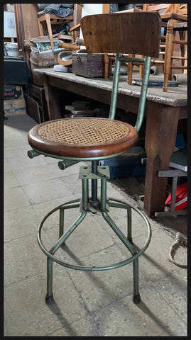 I.1895 SILLA INDUSTRIAL GIRATORIA