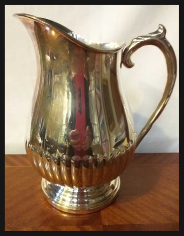 II.2337 JARRO DE AGUA MURILLO