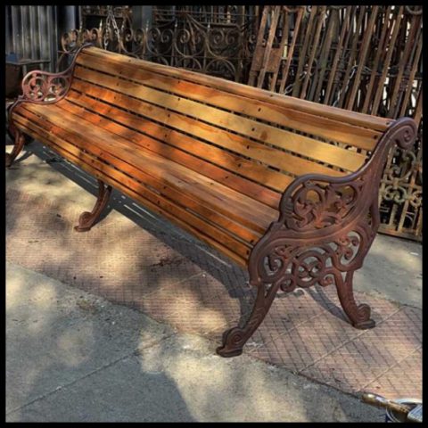 I.3395  ESCAÑO DE PLAZA LARGO