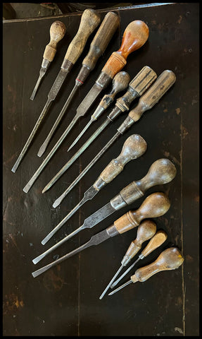 II.3357  COLECCIÓN DE DESATORNILLADORES