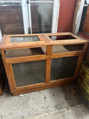 I.3915 VITRINA MADERA