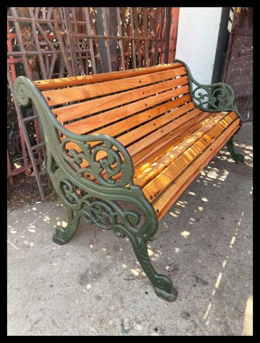 I.3425   ESCAÑO DE PLAZA CLÁSICO