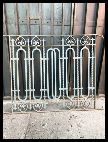 II.3184   REJA CELESTE