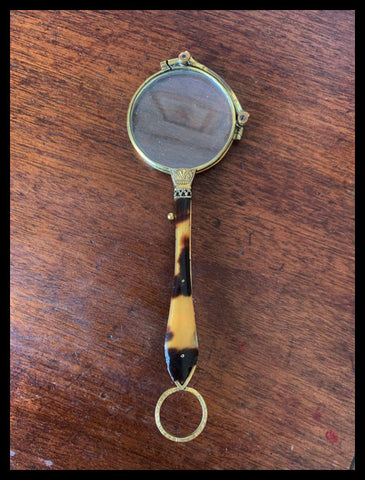 II.3476 LENTES PORTÁTILES DE ORO Y CAREY