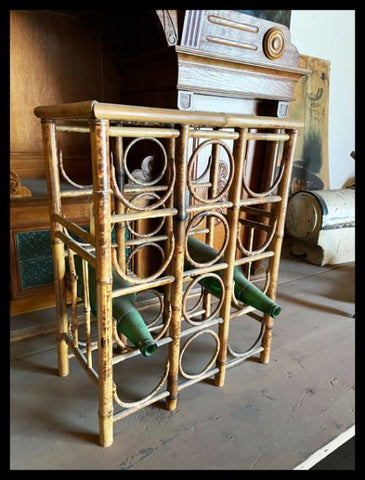 II.3194   LICORERA DE BAMBÚ