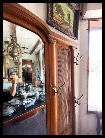 I.3451   PERCHERO DE MURO DE JUNCO Y ROBLE AMERICANO