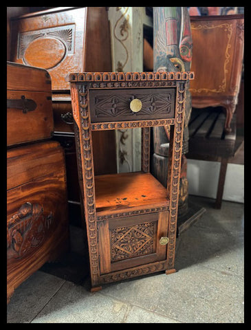 I.3897 VELADOR CRUZ MONTT