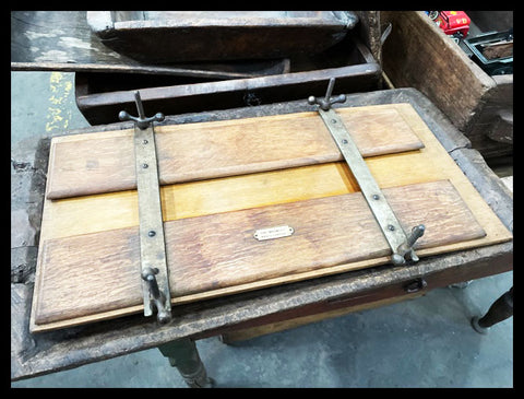 II.3212  PLANCHA PORTÁTIL DE TREN