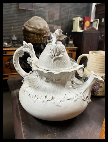 II.3575 TETERA DE PORCELANA