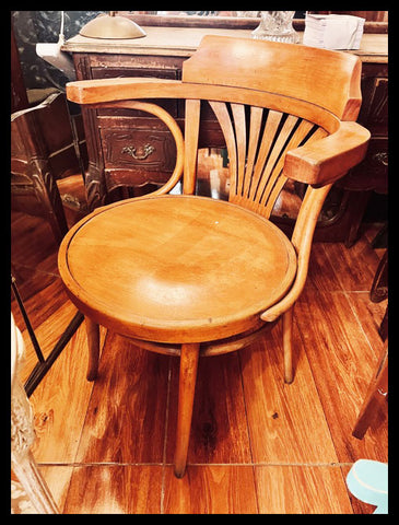 I.3517   SILLÓN DE HAYA